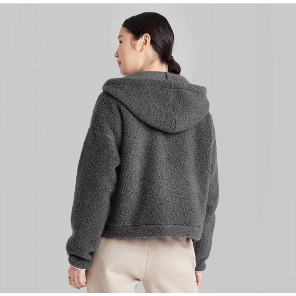 Wild Fable Women’s Sherpa Half Zip Cropped Hooded Sweatshirt - Picture 2 of 16